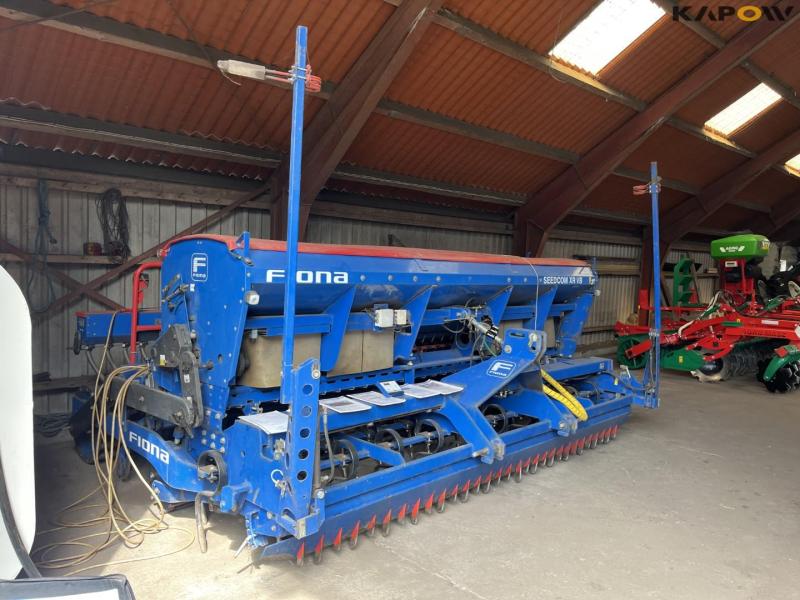 Fiona Seedcom XR VB 4 meter seed drill 3