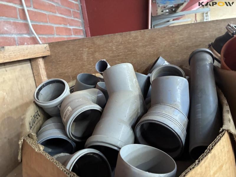 Fittings and penetrations for sewers 109