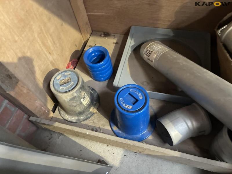 Fittings and penetrations for sewers 119