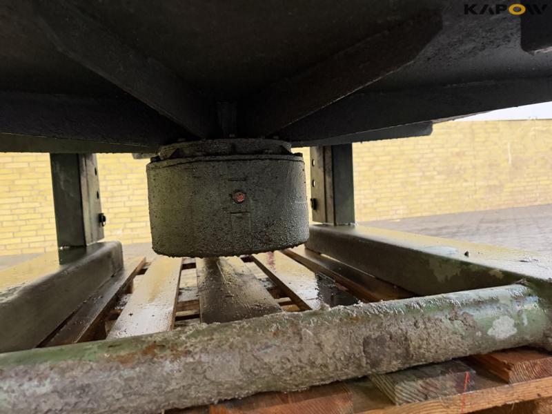 Fliegl forced mixer 12