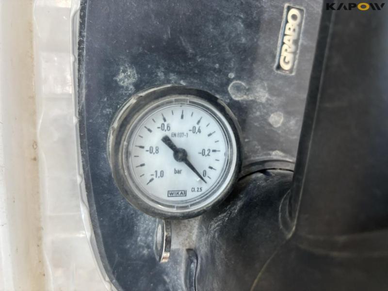 Tile lifter and steam cleaner 10