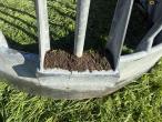 Feed fence 10