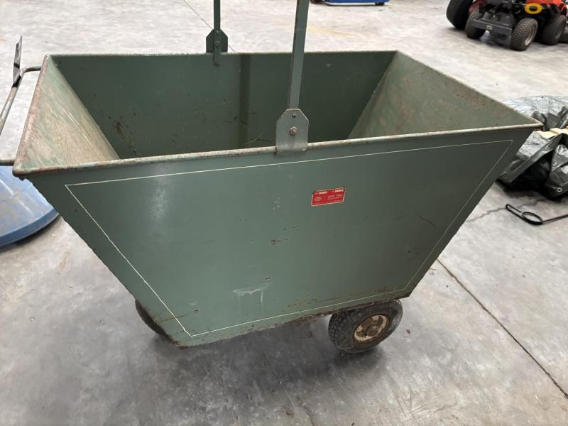 Feed trolley and grain equipment 15