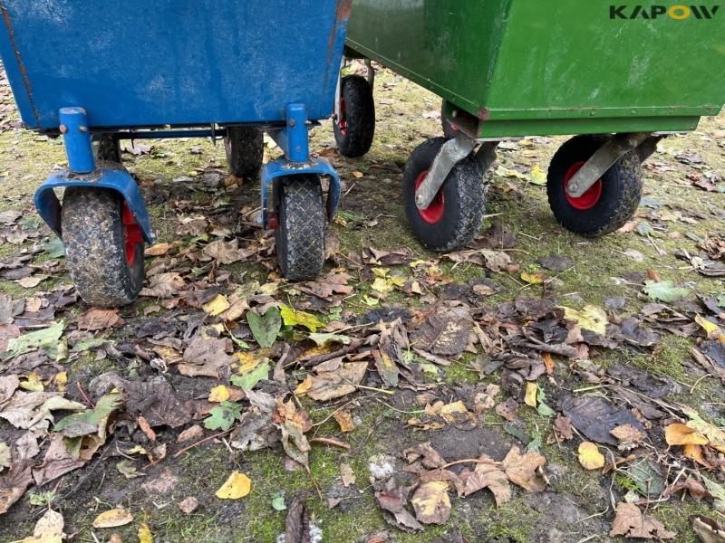Feed carts 2 pcs. 11