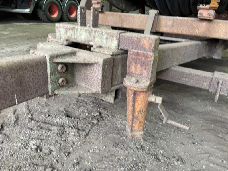 Feed hose for irrigation machine 11