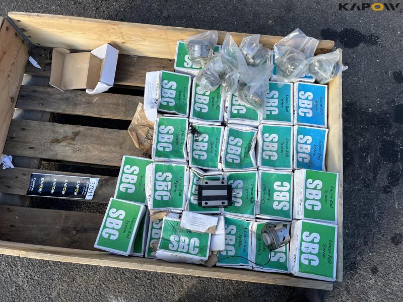 Feeding Carts/Glide Rails - New 16