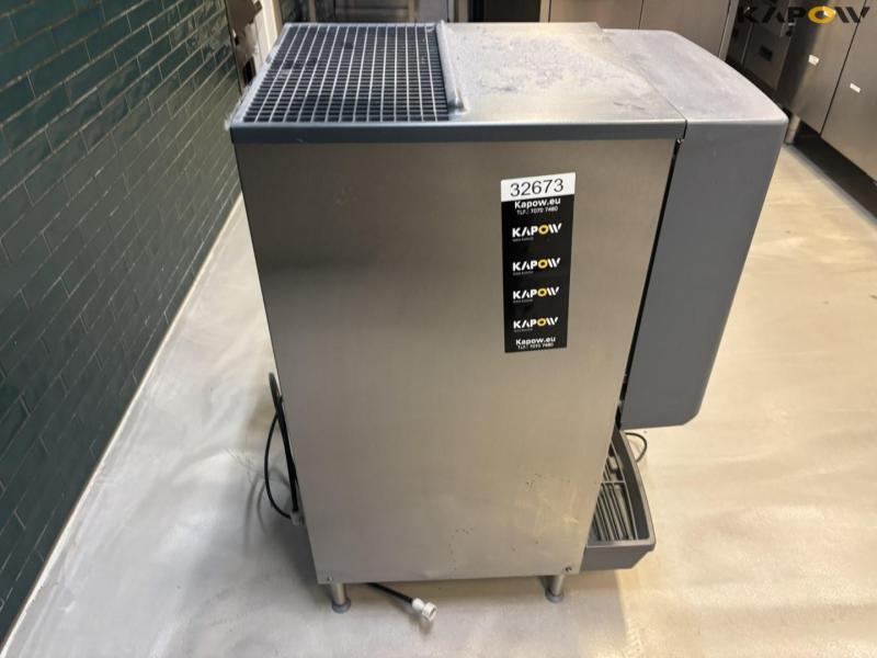 Follett Symphony ice cube maker 4