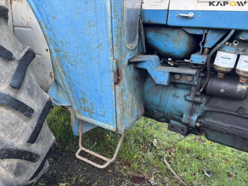 Ford 5000 tractor 23