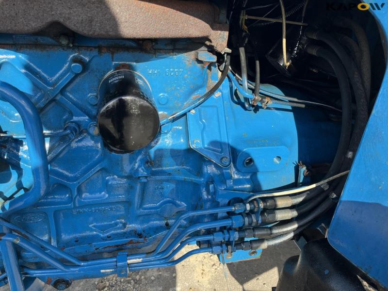 Ford 5610 Force II tractor 11