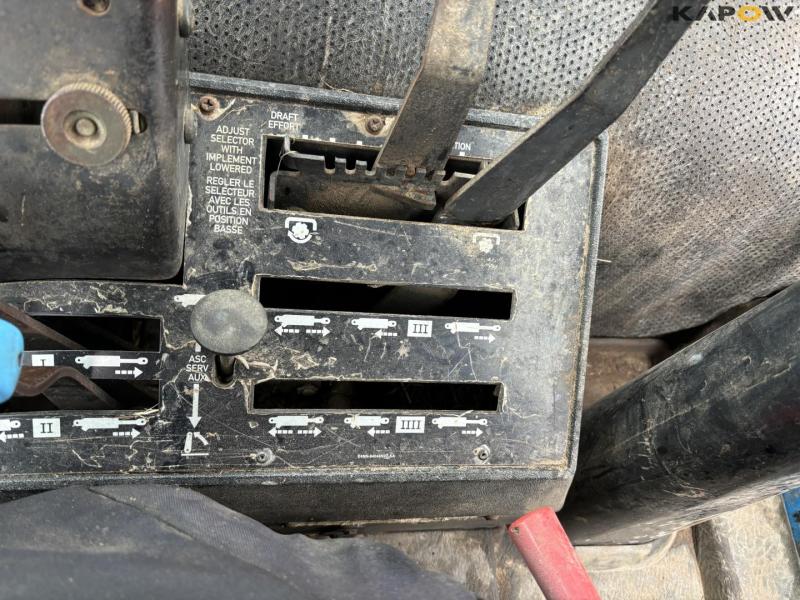 Ford 6610 tractor with front loader 58