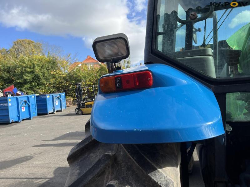 Ford 7840 tractor 33