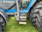 Ford 8770 4 WD with twin wheels 31