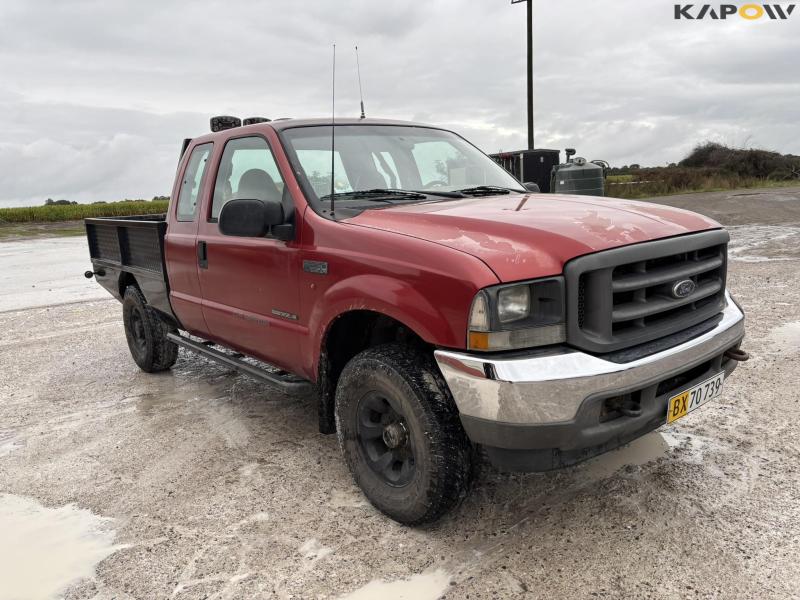 Ford F-250 XL Super Duty Pickup Diesel 3