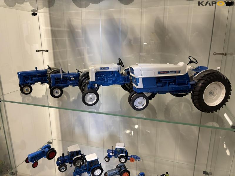 Ford/Fordson model tractors 19