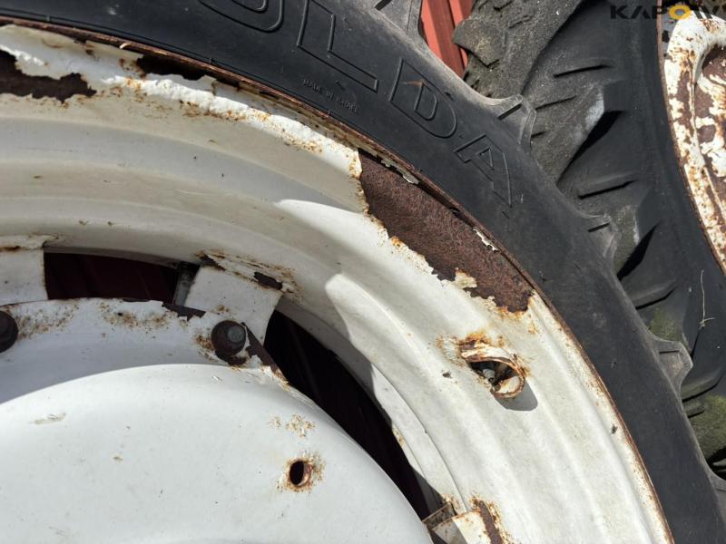 Ford wheels 13.6-38 8