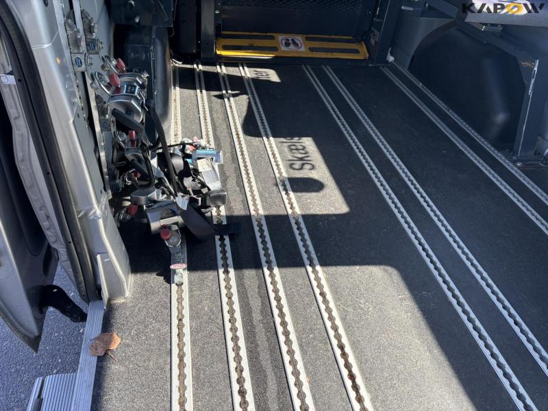 Ford Transit 115 T300 handicap bus 73