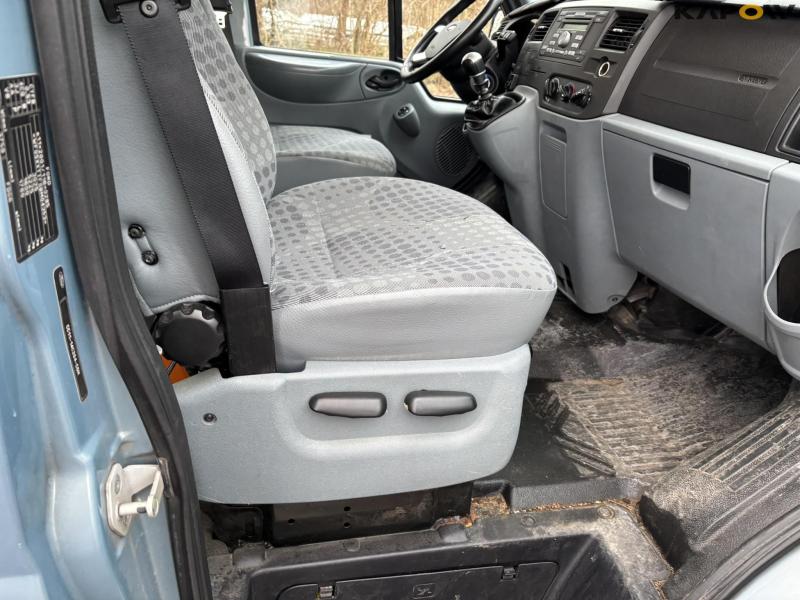 Ford Transit 120 T300 handicap bus 74