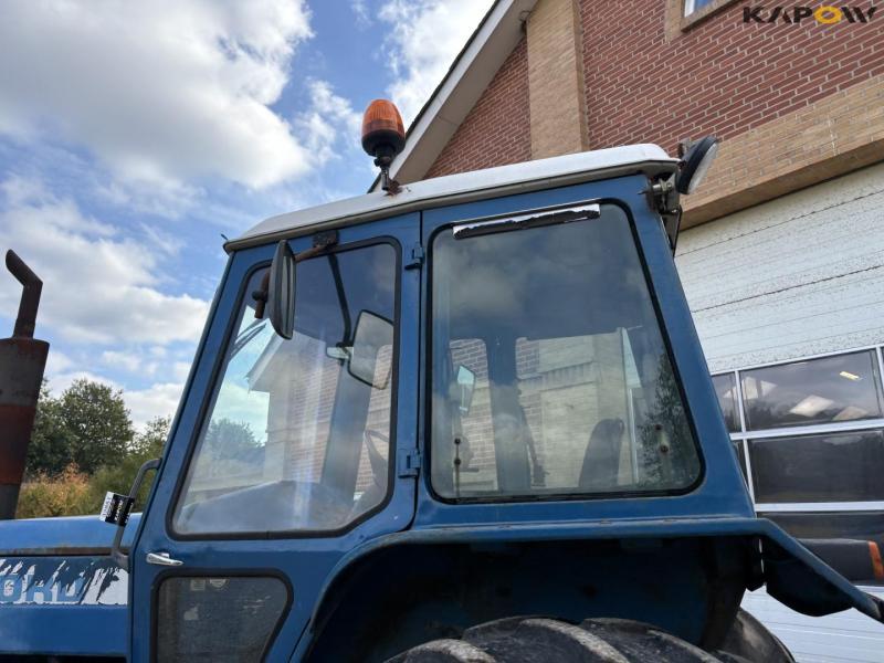 Ford TW-10 tractor 23