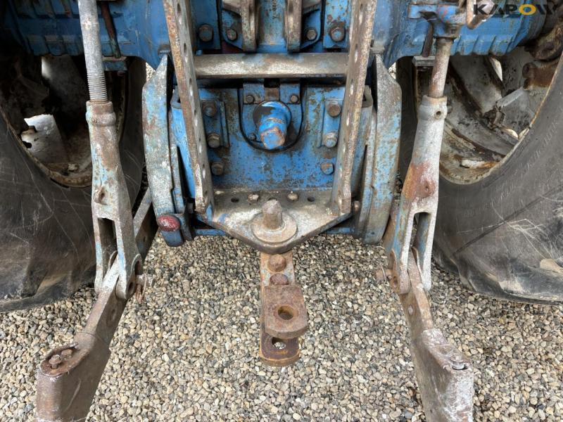 Ford TW-10 tractor 26