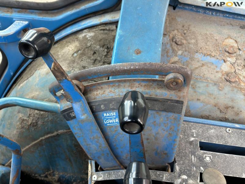 Ford TW-10 tractor 47