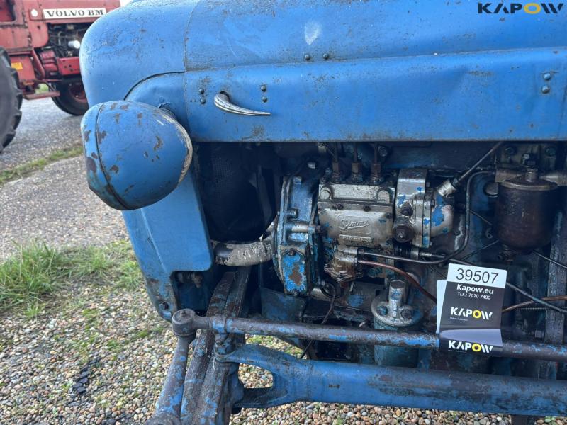 Fordson Dexta diesel tractor 38