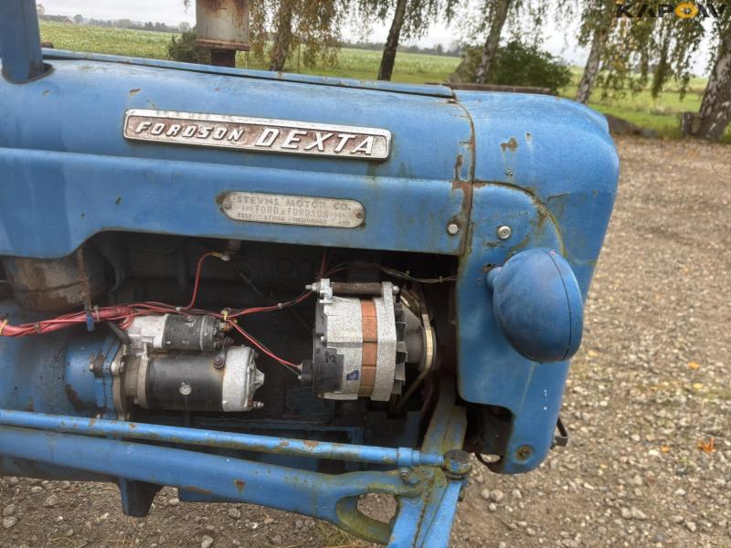 Fordson Dexta diesel 13