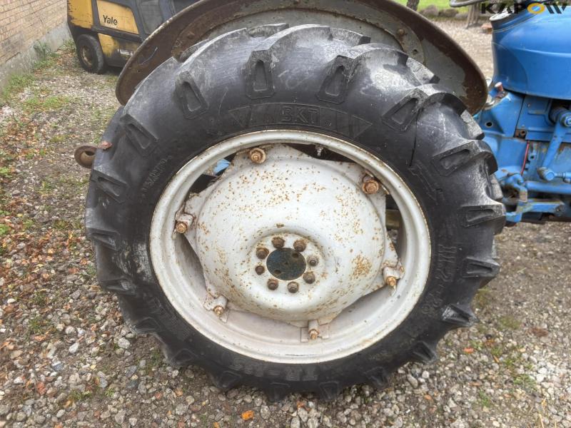 Fordson Dexta diesel 21