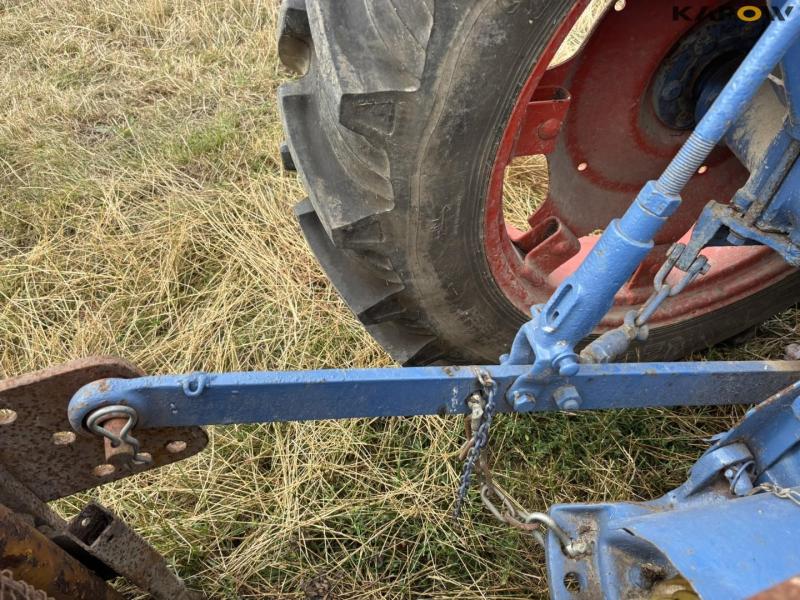 Fordson Rower Major tractor 27