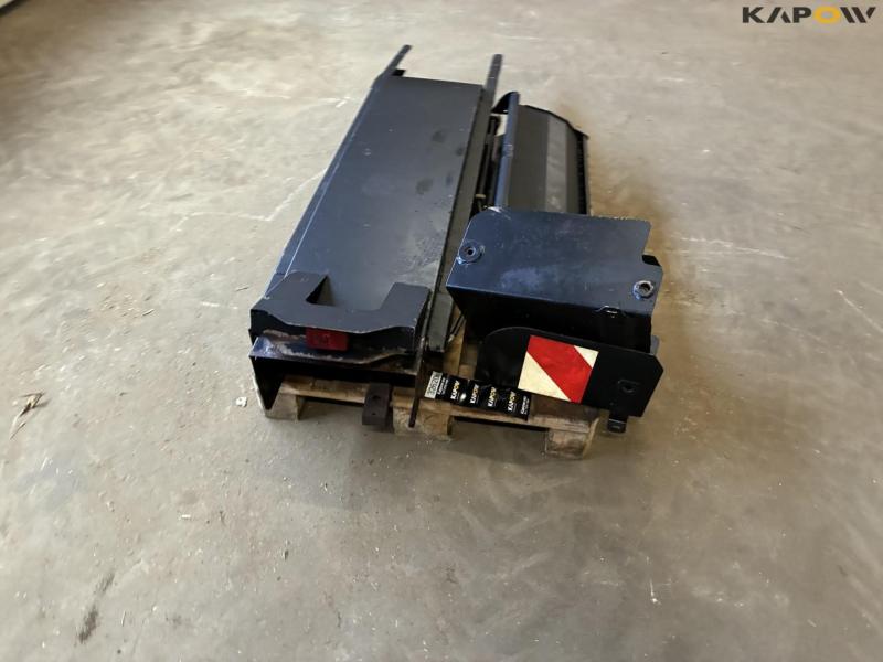 Extension spout for new Holland Fr. mower 2