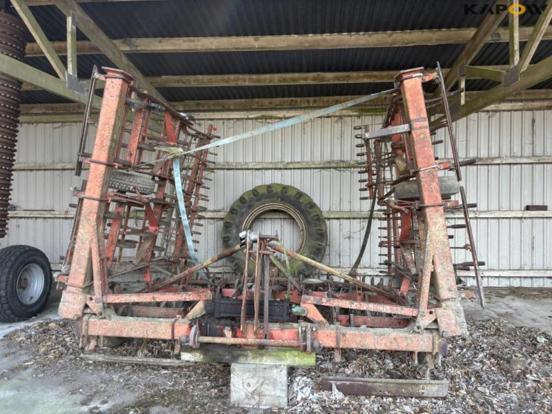 Fraugde 7-section seedbed harrow 2