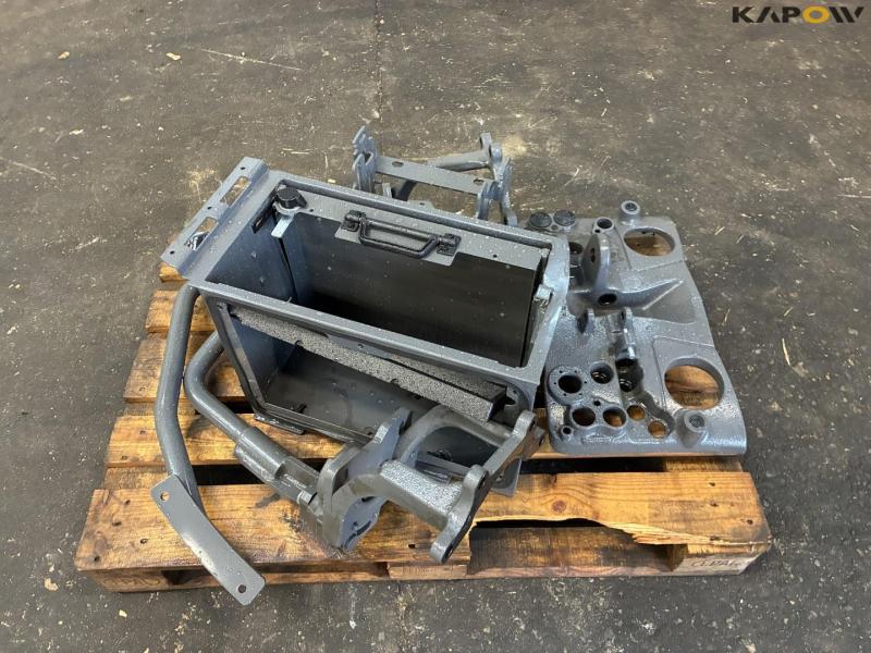 Front and fender holder for Agco 8