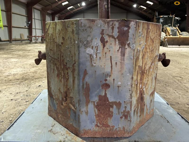 Front block 650 kg 7