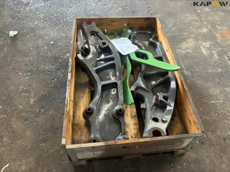 Front loader bracket for Fendt 516 6