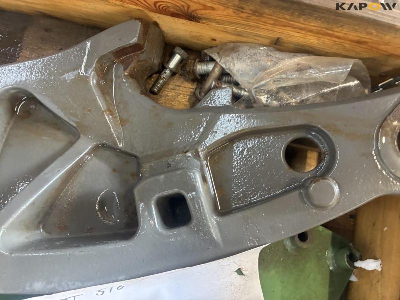 Front loader bracket for Fendt 516 12