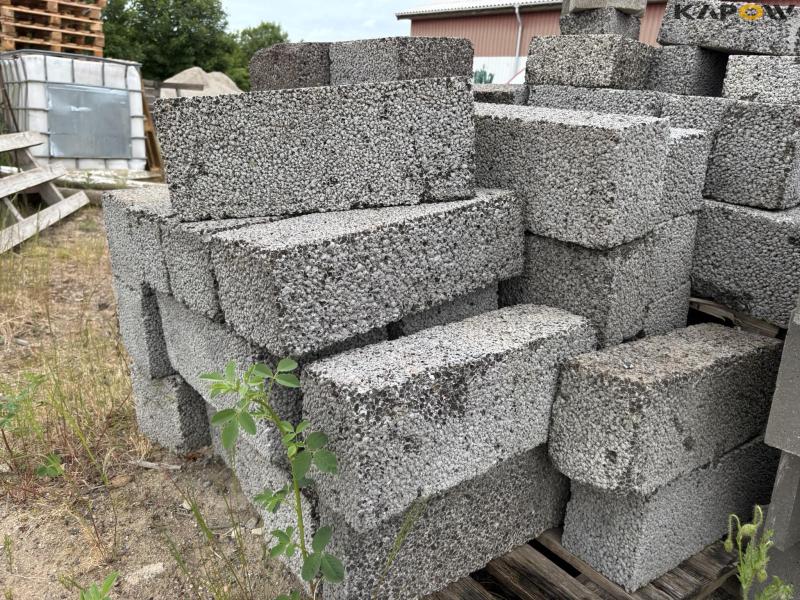 Funda and Leca blocks 20