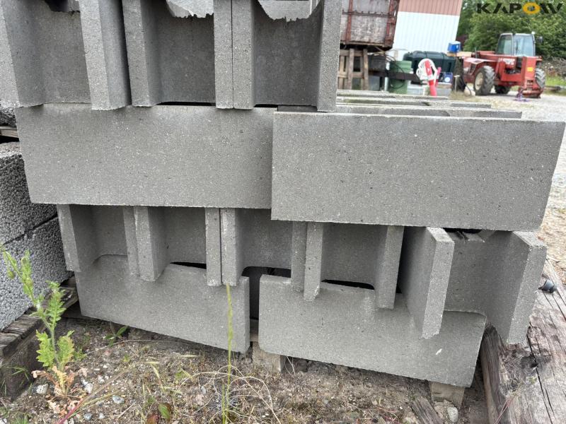Funda and Leca blocks 23
