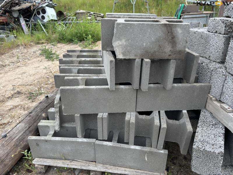 Funda and Leca blocks 27