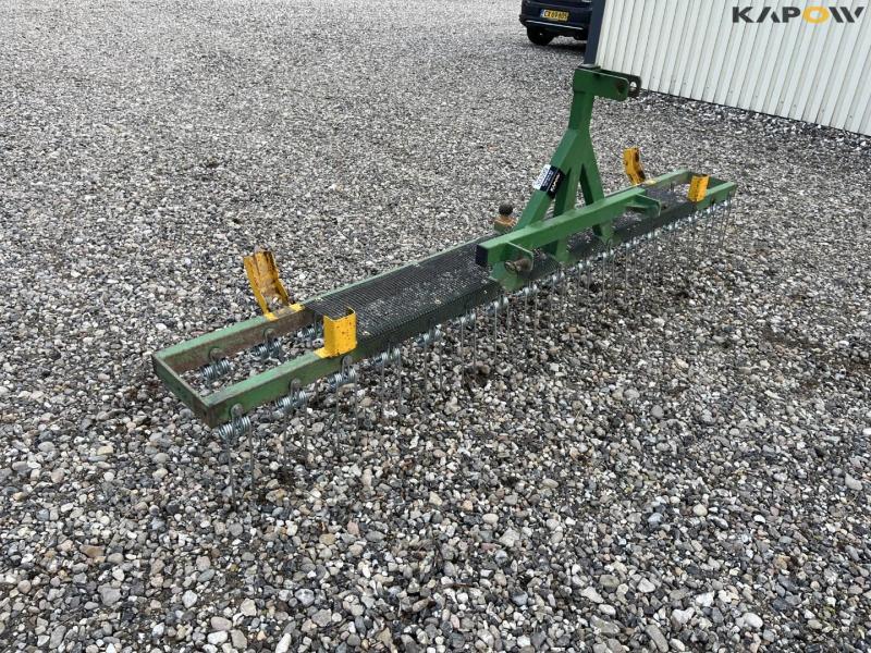 Three-point hitch 7