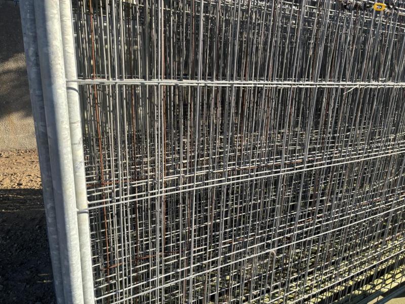 Galvanized construction site fence 16