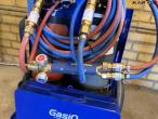 Gasia cutting/welding system with supply pipe 9
