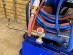 Gasia cutting/welding system with supply pipe 10