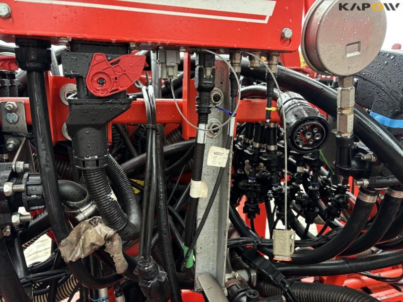 Gaspardo 12 row corn seeder 37