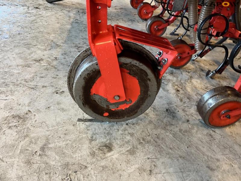 Gaspardo HS 12 row cleaner 9