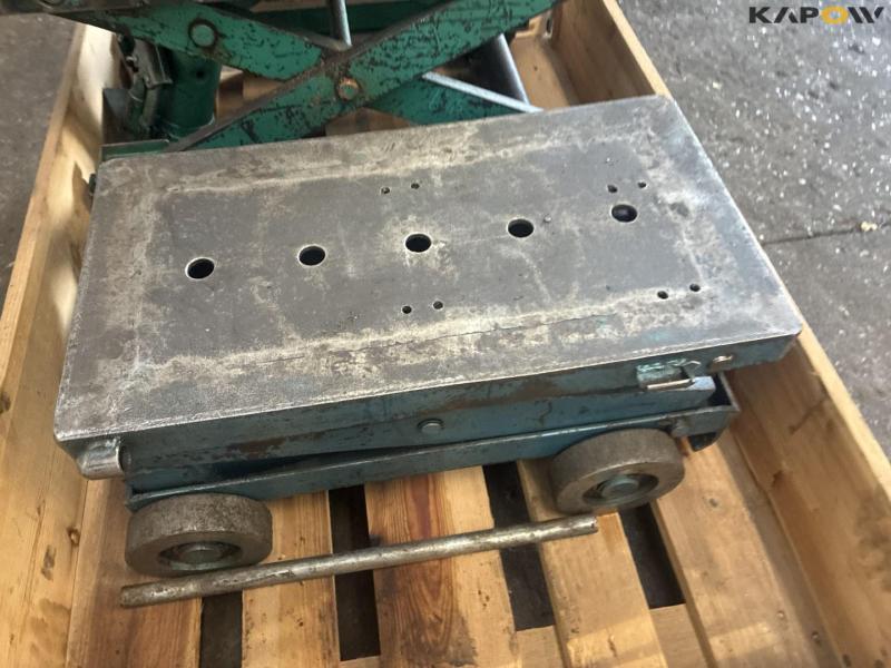 Gearbox jacks 17