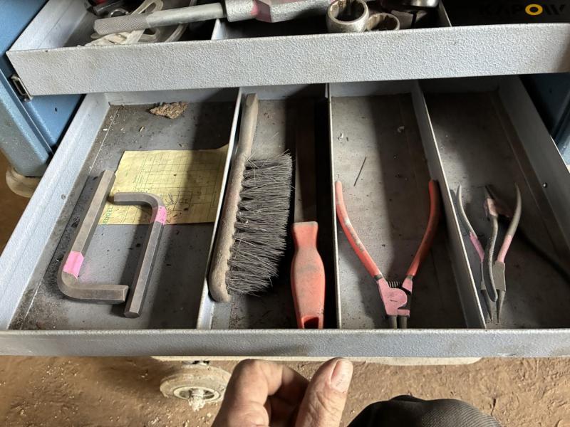 Gedore adjutant 1580 workshop trolleys with contents. 11