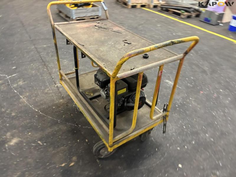 Geko generator in trolley 5