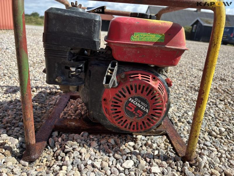 Generator 10