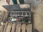 Ridgid 690 thread cutting set 1