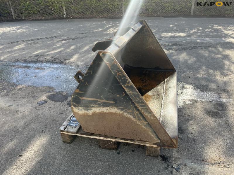 Giant front shovel 4
