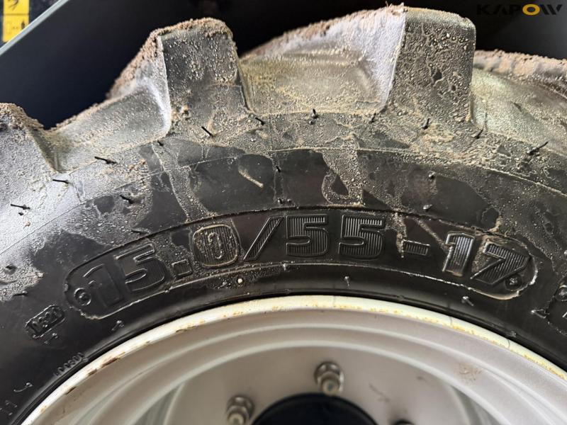 Giant G2500 HD skid steer loader 44